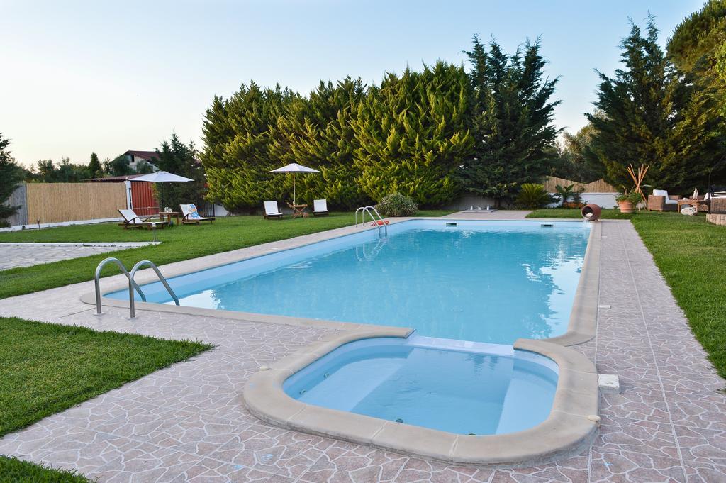 Dimeon Villa Kato Achaia Bilik gambar